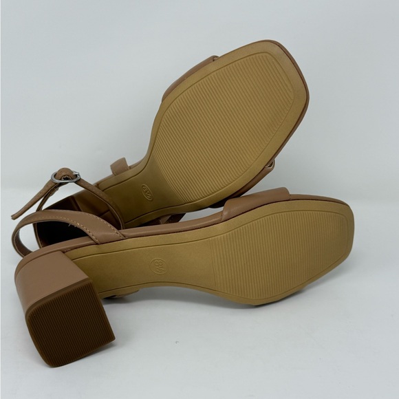 A New Day Tan Block Heel Ankle Strap Sandals Size 8.5 – New - Picture 4 of 6